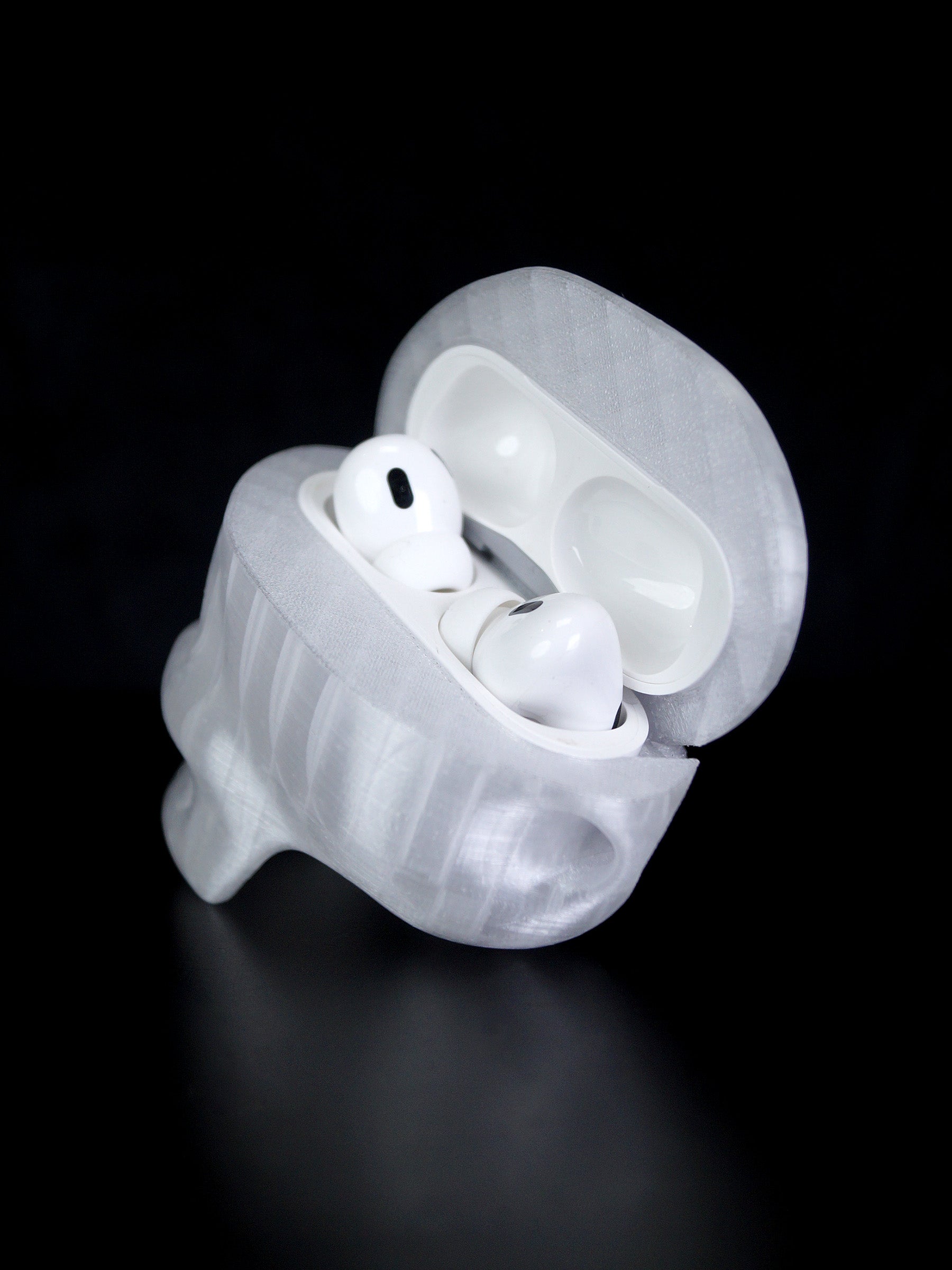 Ice Skull AirPods Case (Ice White)
