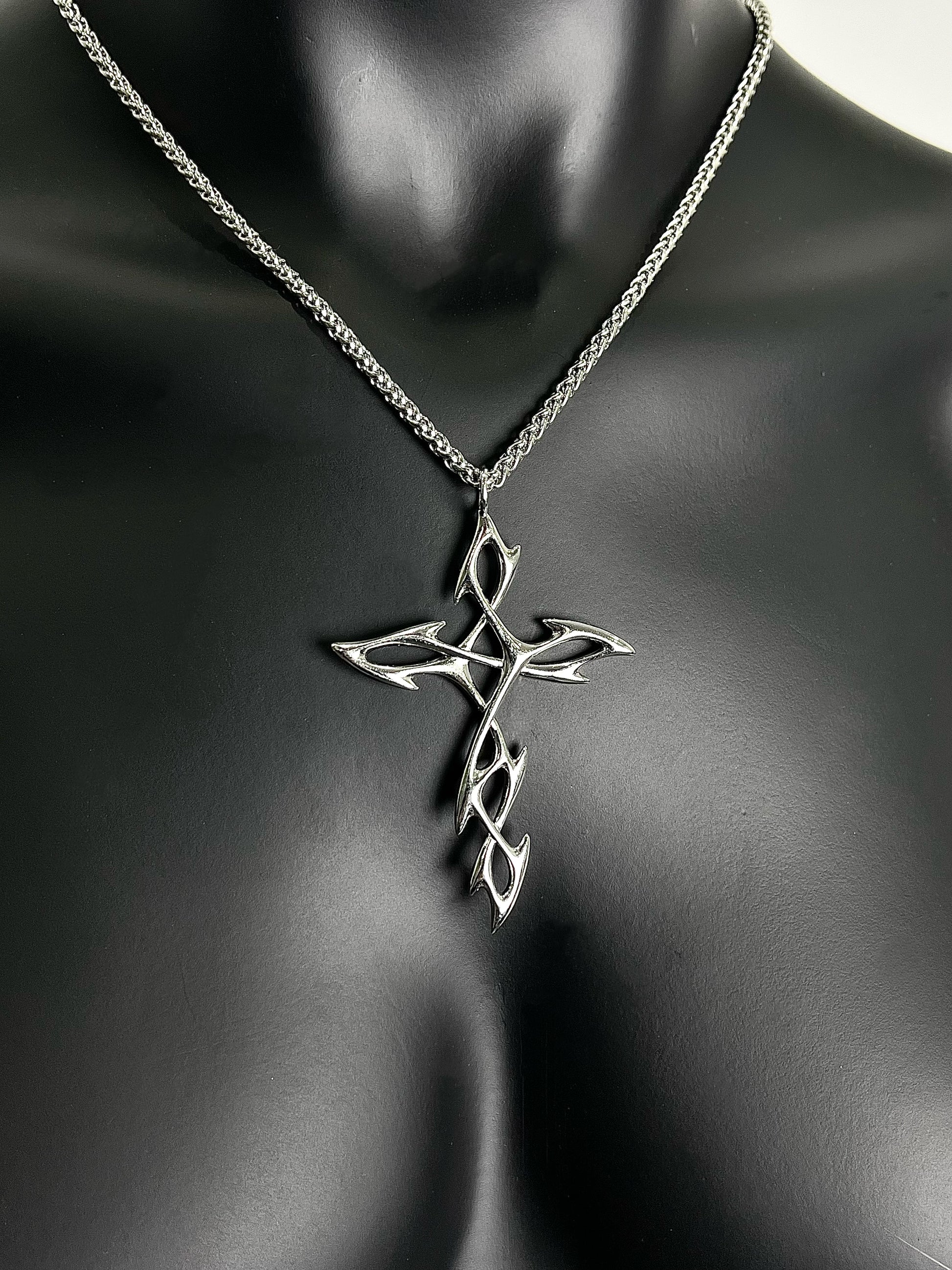VINE-CROSS Pendant