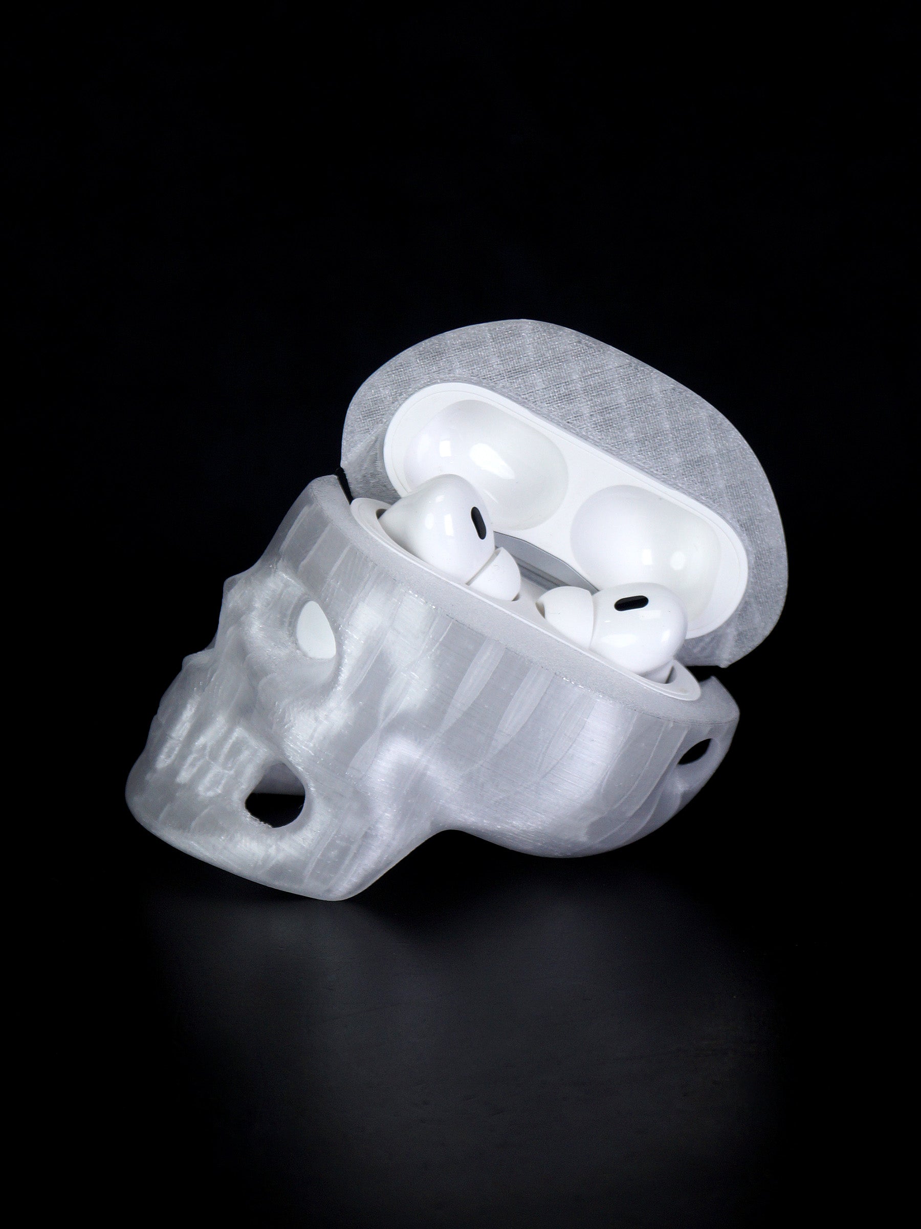 Ice Skull AirPods Case (Ice White)