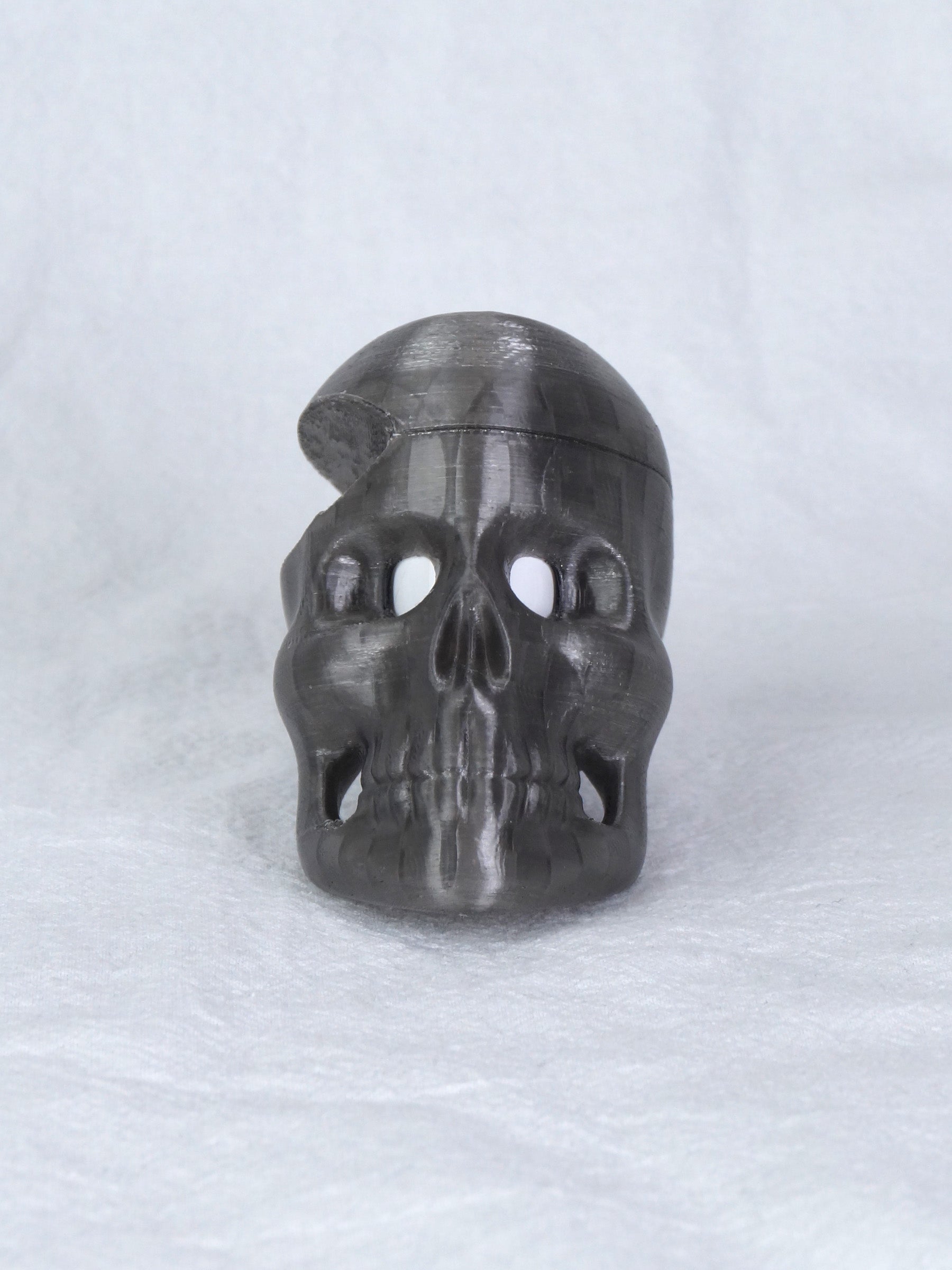 Ice Skull AirPods Case (Ice Grey)