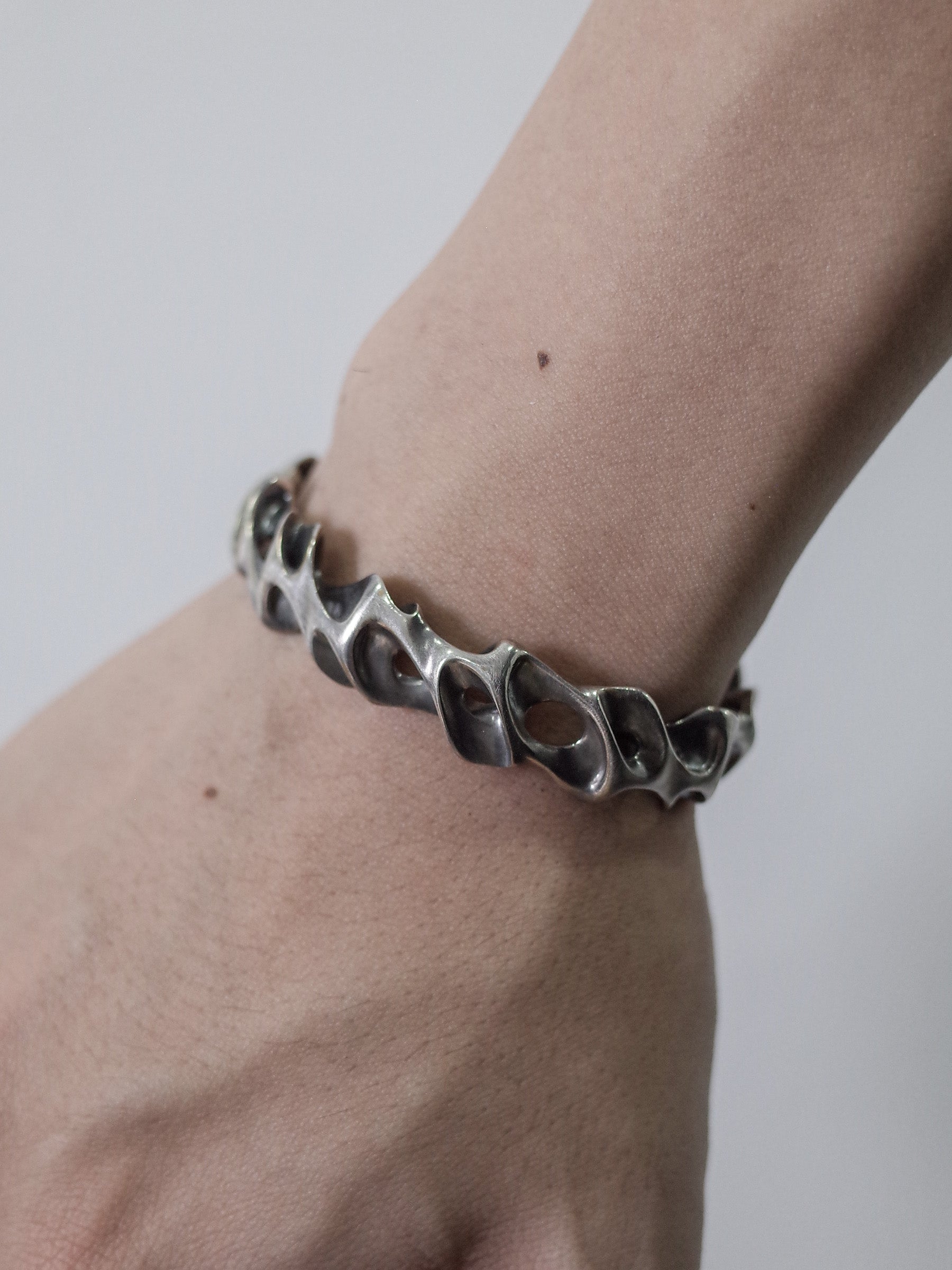 BONE-B Bracelet